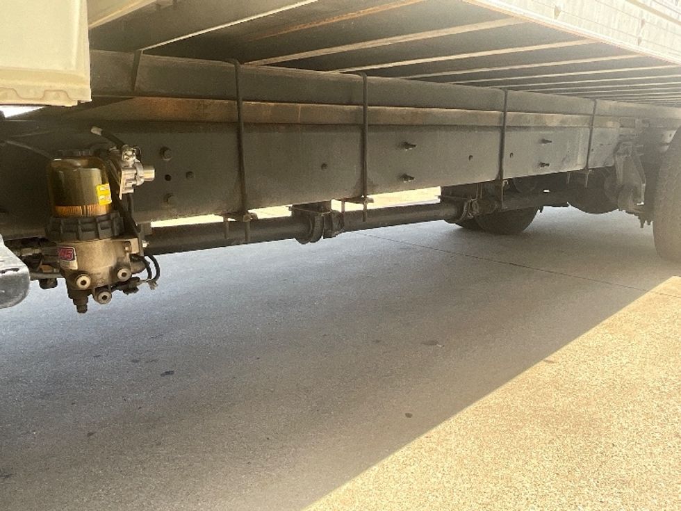 Medium Duty Box Truck-Light and Medium Duty Trucks-International-2020-MV607-Dallas-TX-145,038\n\t\tmiles-$ 65,500 - Image 5