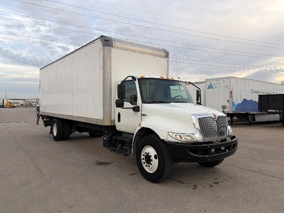 Medium Duty Box Truck-Light and Medium Duty Trucks-International-2020-MV607-Dallas-TX-149,190\n\t\tmiles-$ 50,500 - Image 1