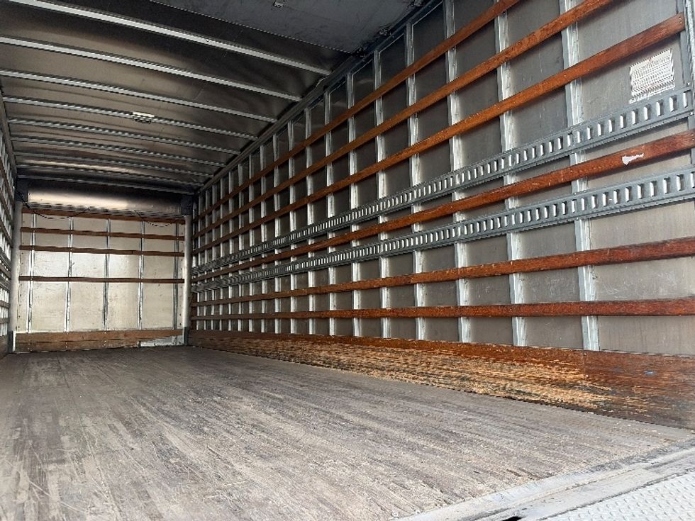 Medium Duty Box Truck-Light and Medium Duty Trucks-International-2020-MV607-Dallas-TX-149,190\n\t\tmiles-$ 50,500 - Image 12
