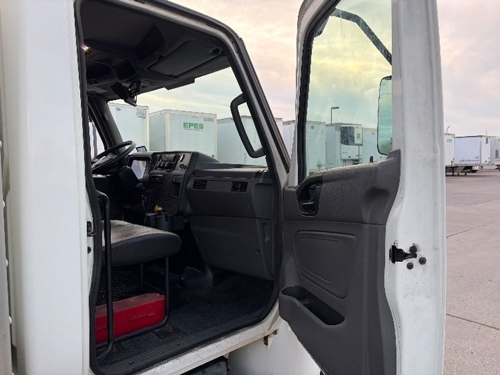 Medium Duty Box Truck-Light and Medium Duty Trucks-International-2020-MV607-Dallas-TX-149,190\n\t\tmiles-$ 50,500 - Image 20