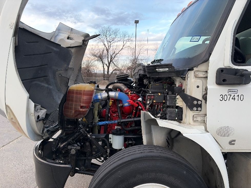 Medium Duty Box Truck-Light and Medium Duty Trucks-International-2020-MV607-Dallas-TX-149,190\n\t\tmiles-$ 50,500 - Image 24