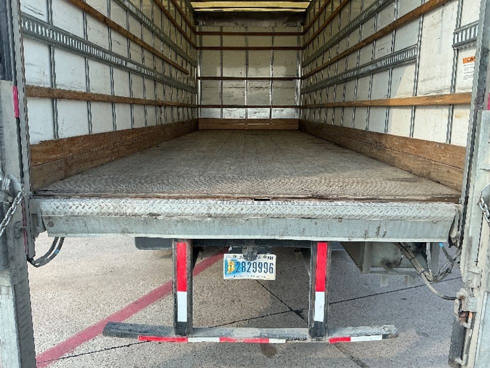 Medium Duty Box Truck-Light and Medium Duty Trucks-International-2020-MV607-Dallas-TX-152,719\n\t\tmiles-$ 53,000 - Image 10
