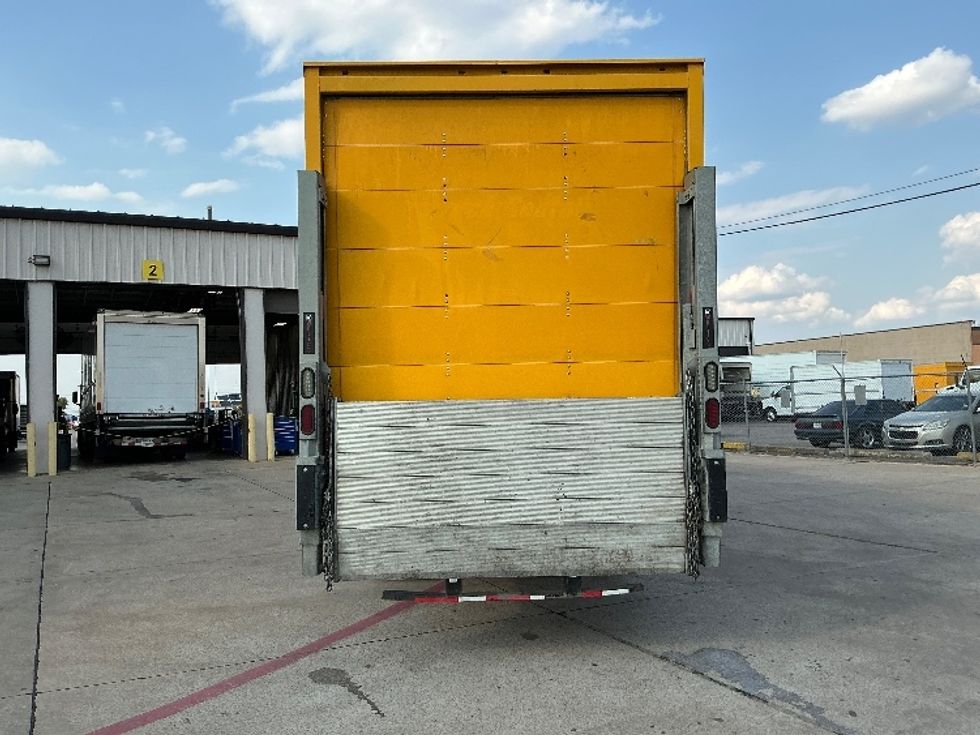 Medium Duty Box Truck-Light and Medium Duty Trucks-International-2020-MV607-Dallas-TX-152,719\n\t\tmiles-$ 53,000 - Image 7