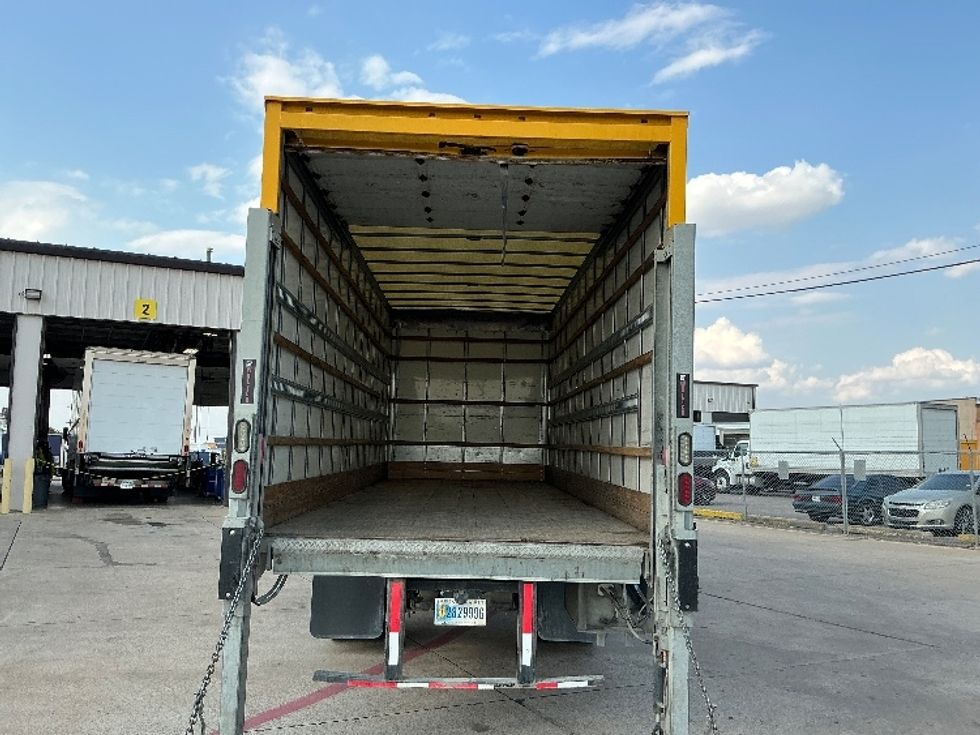 Medium Duty Box Truck-Light and Medium Duty Trucks-International-2020-MV607-Dallas-TX-152,719\n\t\tmiles-$ 53,000 - Image 8