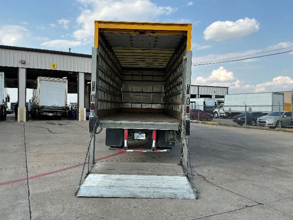Medium Duty Box Truck-Light and Medium Duty Trucks-International-2020-MV607-Dallas-TX-152,719\n\t\tmiles-$ 53,000 - Image 9