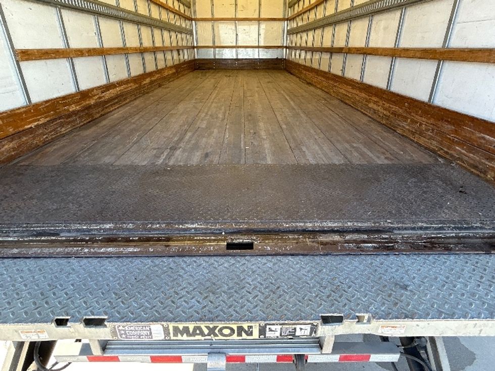 Medium Duty Box Truck-Light and Medium Duty Trucks-International-2020-MV607-Dallas-TX-186,254\n\t\tmiles-$ 43,750 - Image 10