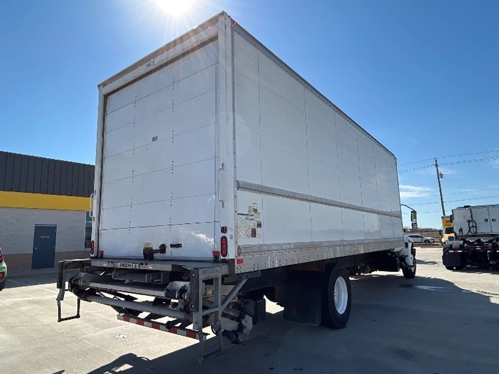 Medium Duty Box Truck-Light and Medium Duty Trucks-International-2020-MV607-Dallas-TX-186,254\n\t\tmiles-$ 43,750 - Image 13