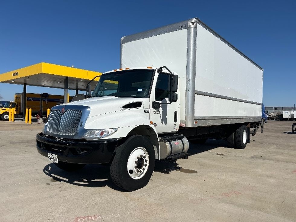 Medium Duty Box Truck-Light and Medium Duty Trucks-International-2020-MV607-Dallas-TX-186,254\n\t\tmiles-$ 43,750 - Image 3