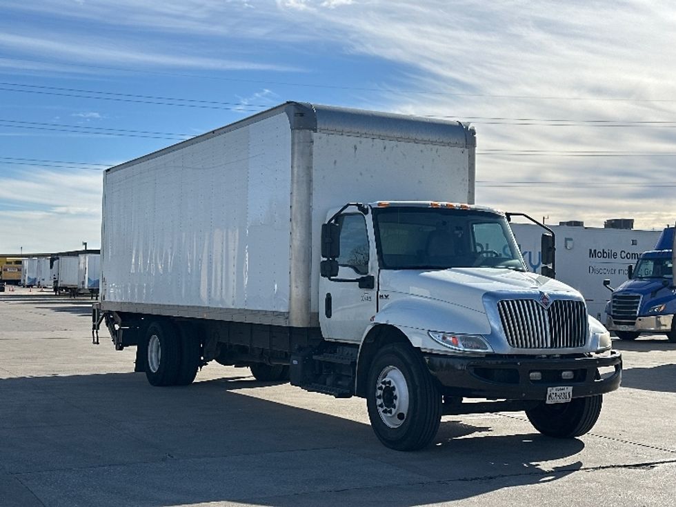 Medium Duty Box Truck-Light and Medium Duty Trucks-International-2020-MV607-Dallas-TX-202,595\n\t\tmiles-$ 42,250 - Image 1