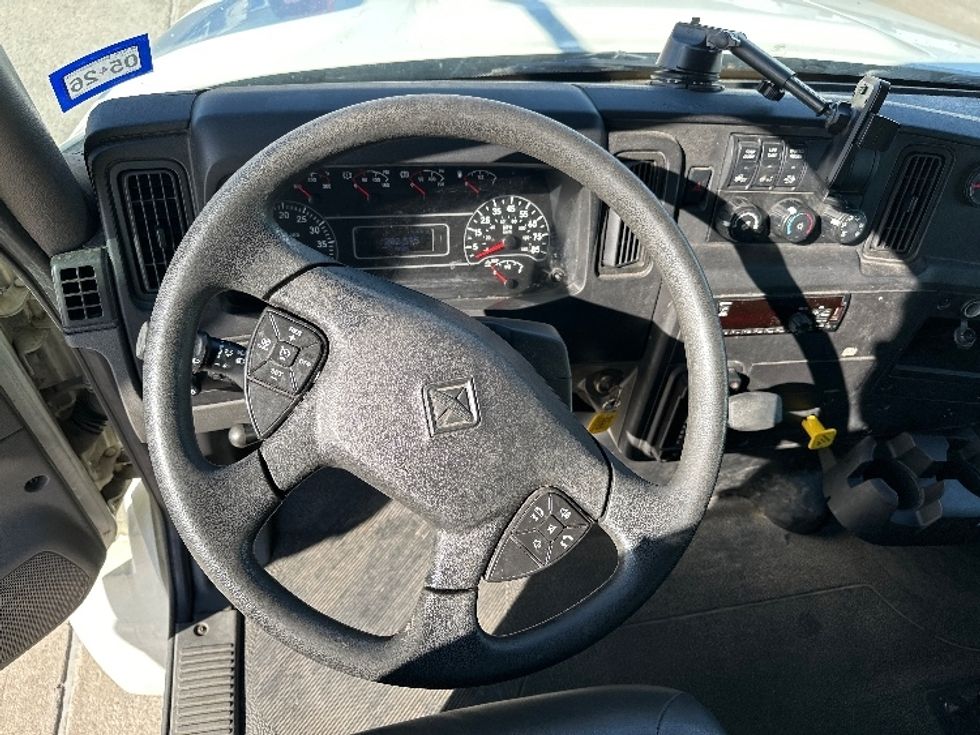 Medium Duty Box Truck-Light and Medium Duty Trucks-International-2020-MV607-Dallas-TX-202,595\n\t\tmiles-$ 42,250 - Image 18