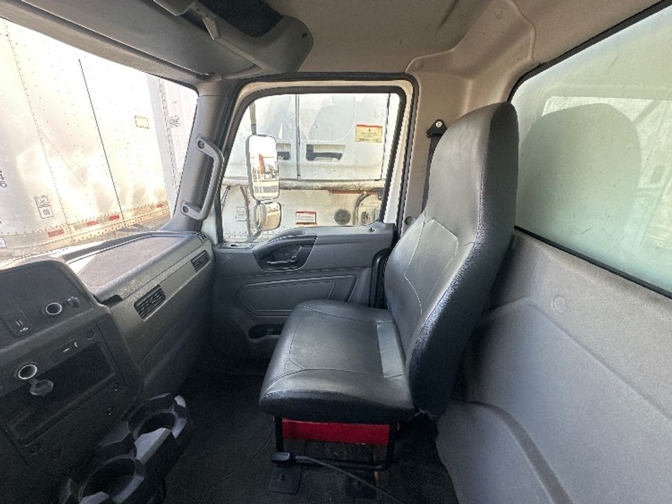 Medium Duty Box Truck-Light and Medium Duty Trucks-International-2020-MV607-Dallas-TX-202,595\n\t\tmiles-$ 42,250 - Image 19