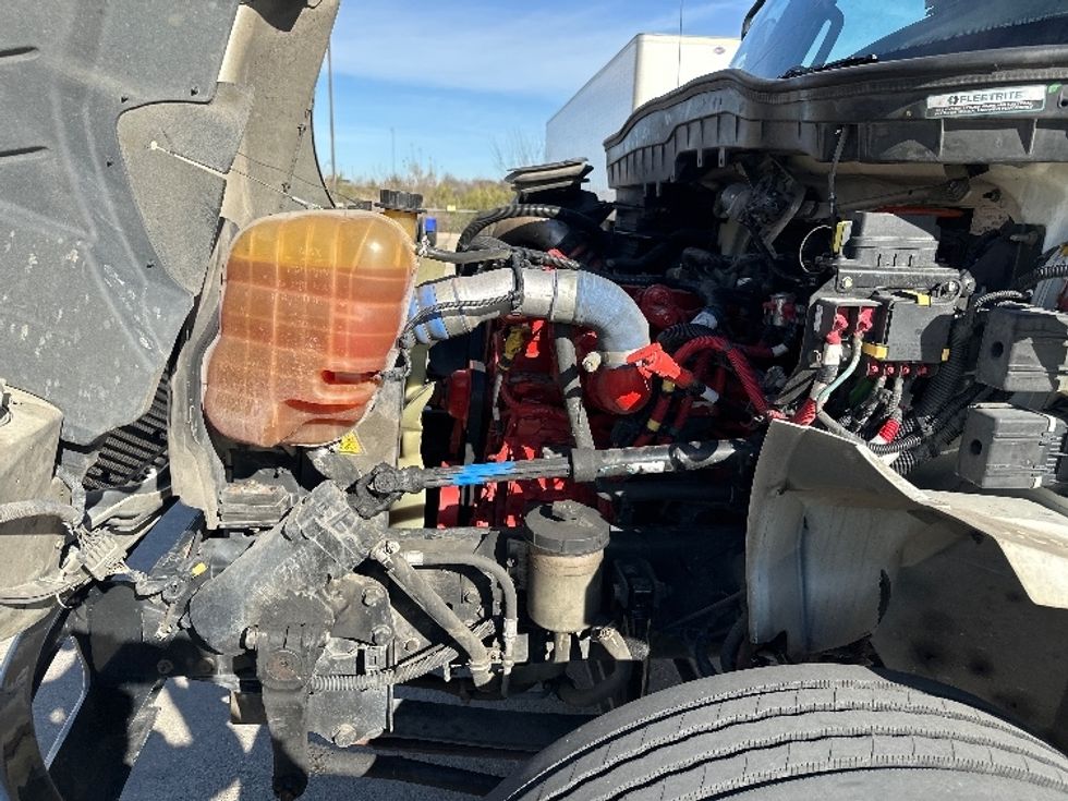 Medium Duty Box Truck-Light and Medium Duty Trucks-International-2020-MV607-Dallas-TX-202,595\n\t\tmiles-$ 42,250 - Image 24