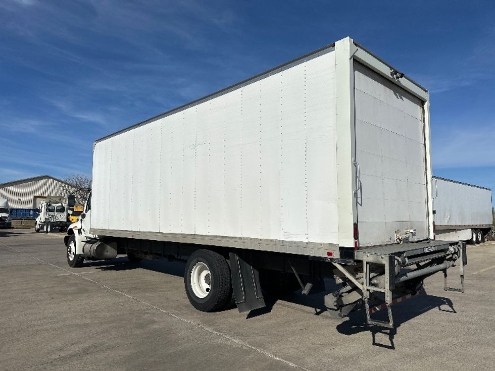Medium Duty Box Truck-Light and Medium Duty Trucks-International-2020-MV607-Dallas-TX-202,595\n\t\tmiles-$ 42,250 - Image 6