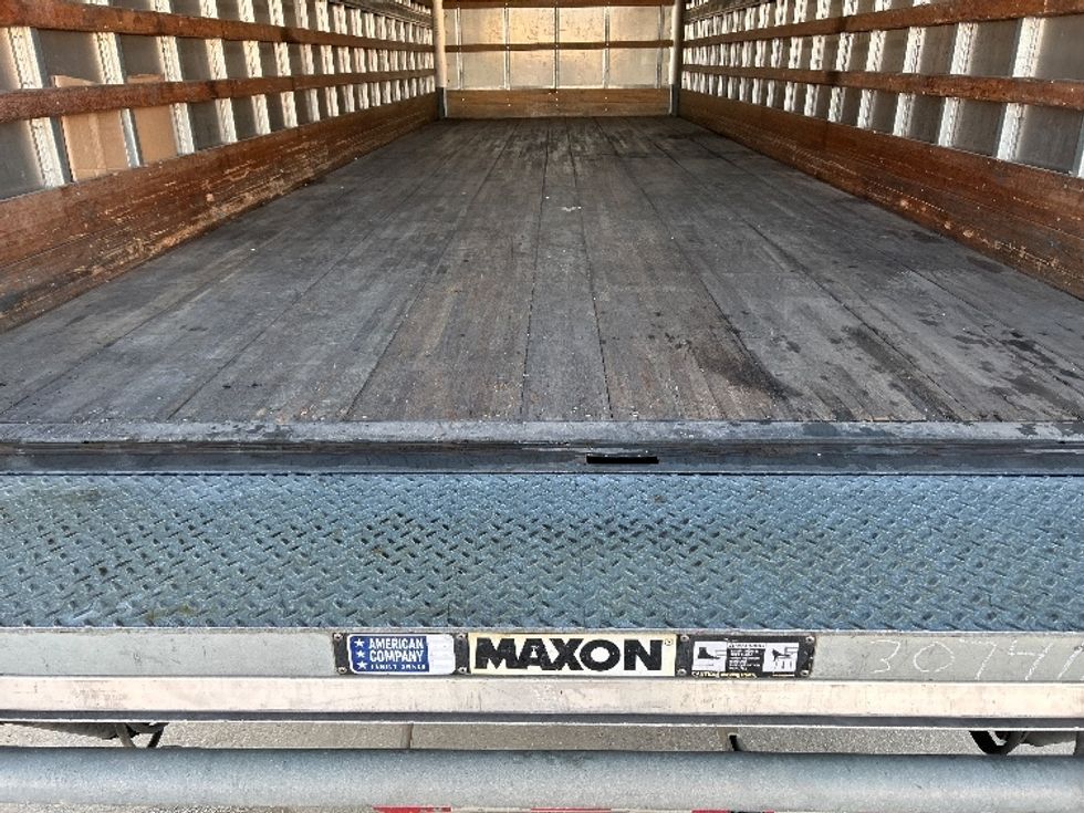 Medium Duty Box Truck-Light and Medium Duty Trucks-International-2020-MV607-Dallas-TX-242,107\n\t\tmiles-$ 35,000 - Image 10