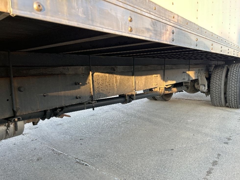 Medium Duty Box Truck-Light and Medium Duty Trucks-International-2020-MV607-Dallas-TX-242,107\n\t\tmiles-$ 35,000 - Image 5
