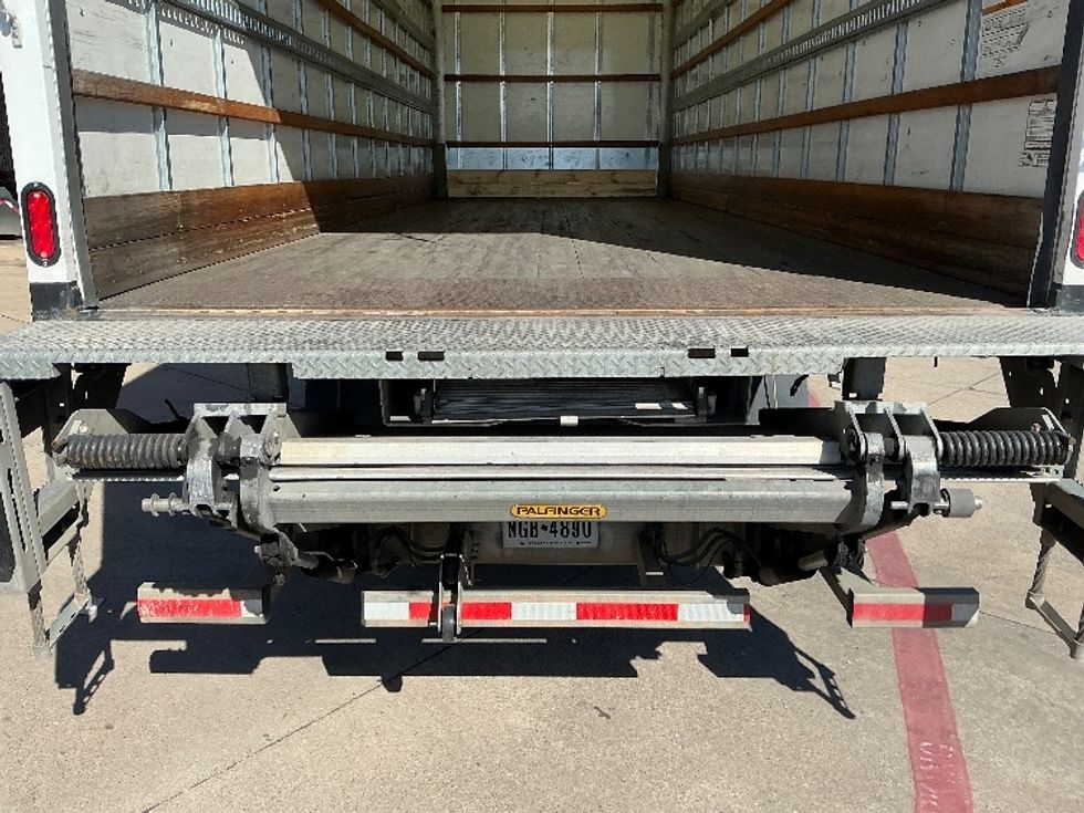 Medium Duty Box Truck-Light and Medium Duty Trucks-International-2020-MV607-Dallas-TX-258,853\n\t\tmiles-$ 36,500 - Image 10
