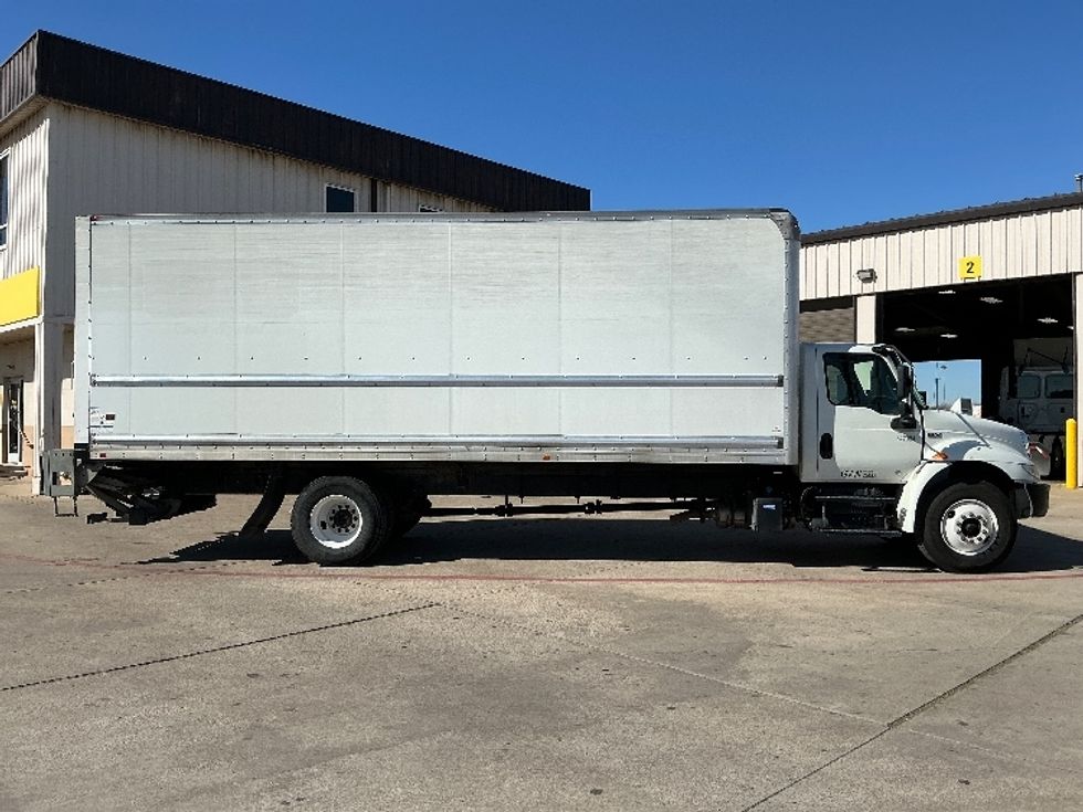 Medium Duty Box Truck-Light and Medium Duty Trucks-International-2020-MV607-Dallas-TX-258,853\n\t\tmiles-$ 36,500 - Image 15