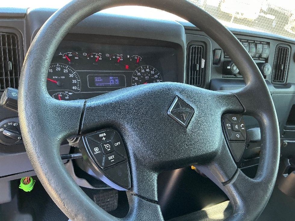 Medium Duty Box Truck-Light and Medium Duty Trucks-International-2020-MV607-Dallas-TX-258,853\n\t\tmiles-$ 36,500 - Image 17