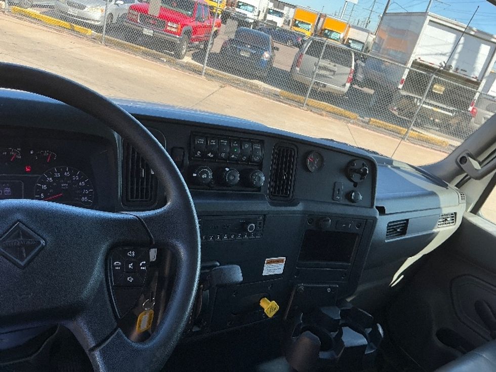 Medium Duty Box Truck-Light and Medium Duty Trucks-International-2020-MV607-Dallas-TX-258,853\n\t\tmiles-$ 36,500 - Image 18