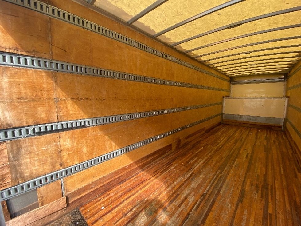 Medium Duty Box Truck-Light and Medium Duty Trucks-International-2020-MV607-Dalton-GA-112,322\n\t\tmiles-$ 70,500 - Image 11