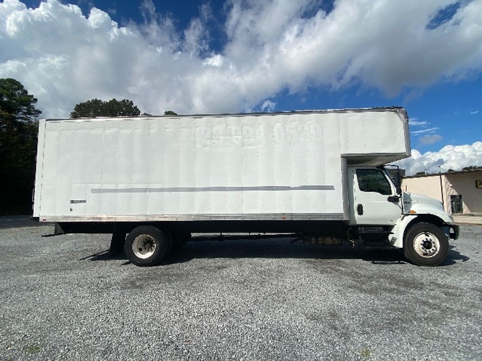 Medium Duty Box Truck-Light and Medium Duty Trucks-International-2020-MV607-Dalton-GA-112,322\n\t\tmiles-$ 70,500 - Image 15
