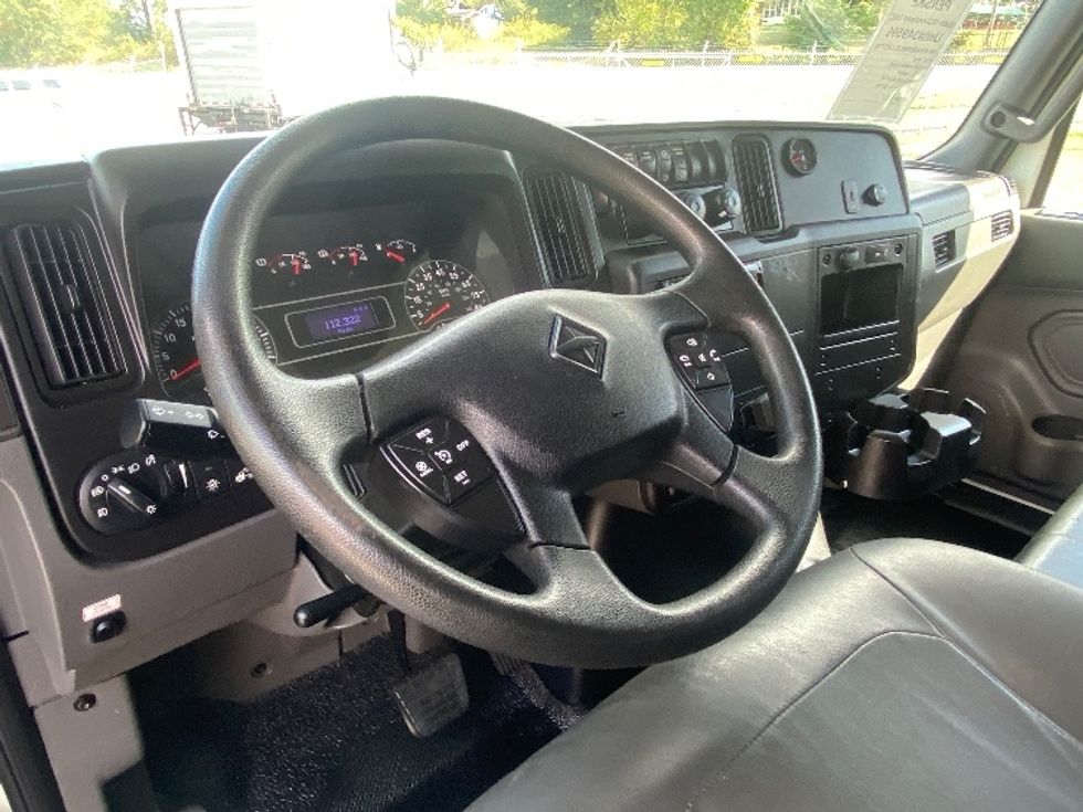 Medium Duty Box Truck-Light and Medium Duty Trucks-International-2020-MV607-Dalton-GA-112,322\n\t\tmiles-$ 70,500 - Image 17
