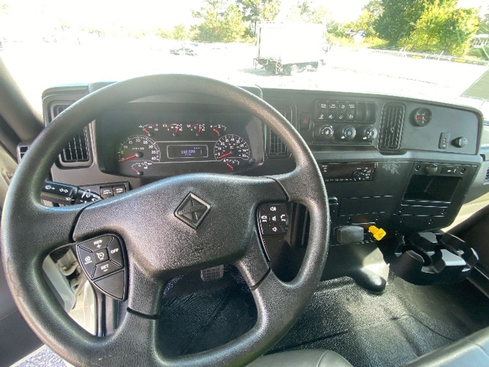 Medium Duty Box Truck-Light and Medium Duty Trucks-International-2020-MV607-Dalton-GA-112,322\n\t\tmiles-$ 70,500 - Image 18