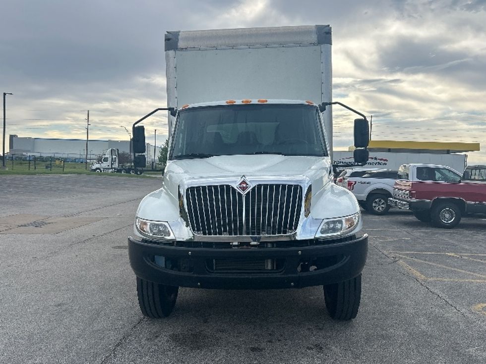 Medium Duty Box Truck-Light and Medium Duty Trucks-International-2020-MV607-Davenport-IA-33,222\n\t\tmiles-$ 67,250 - Image 2