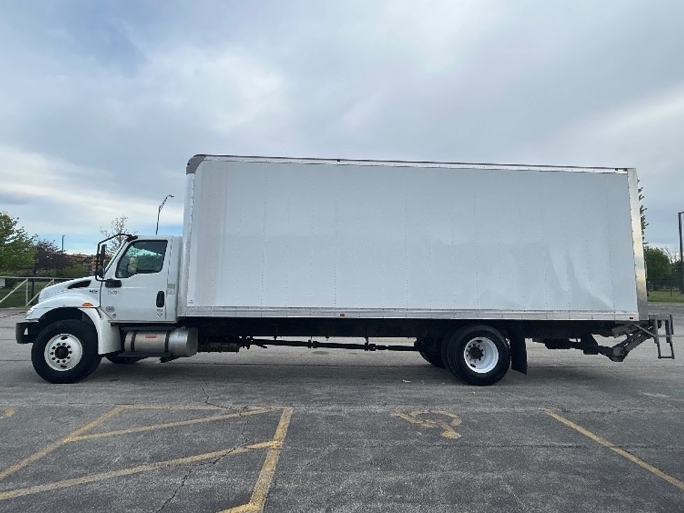 Medium Duty Box Truck-Light and Medium Duty Trucks-International-2020-MV607-Davenport-IA-33,222\n\t\tmiles-$ 67,250 - Image 4