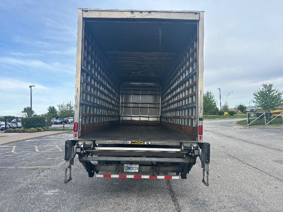 Medium Duty Box Truck-Light and Medium Duty Trucks-International-2020-MV607-Davenport-IA-33,222\n\t\tmiles-$ 67,250 - Image 8