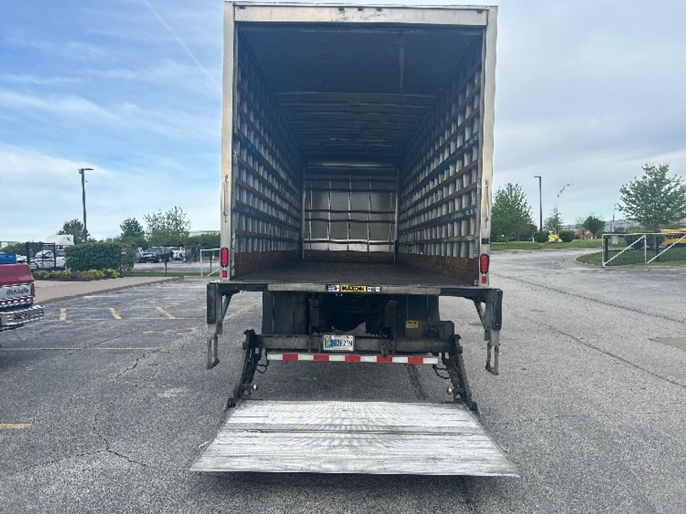 Medium Duty Box Truck-Light and Medium Duty Trucks-International-2020-MV607-Davenport-IA-33,222\n\t\tmiles-$ 67,250 - Image 9