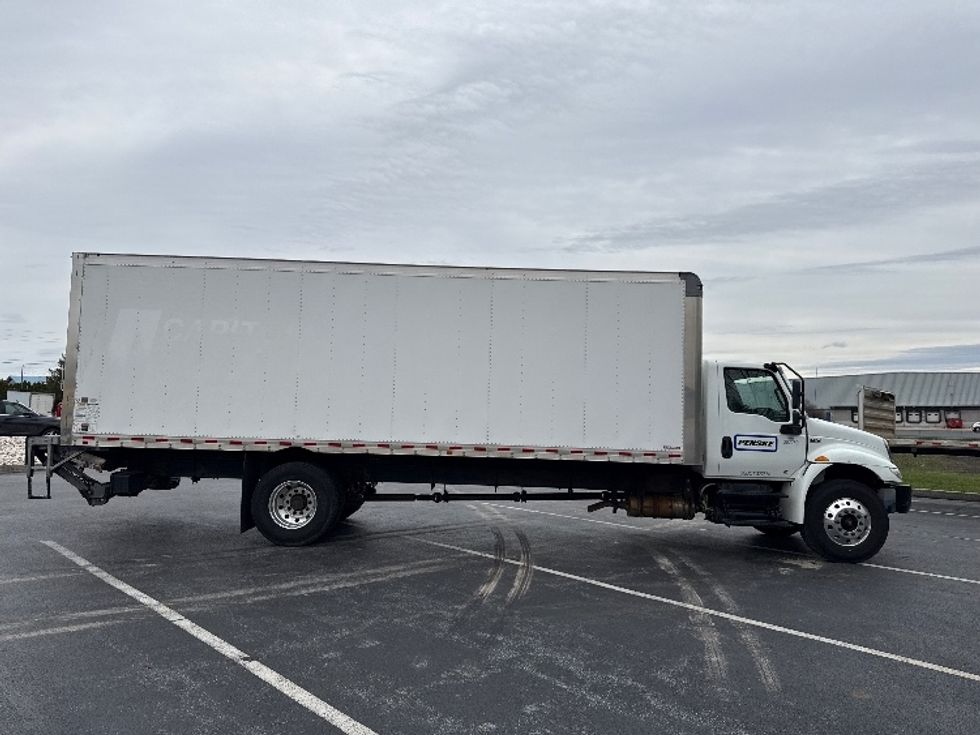 Medium Duty Box Truck-Light and Medium Duty Trucks-International-2020-MV607-Dayton-NJ-120,259\n\t\tmiles-$ 57,000 - Image 15
