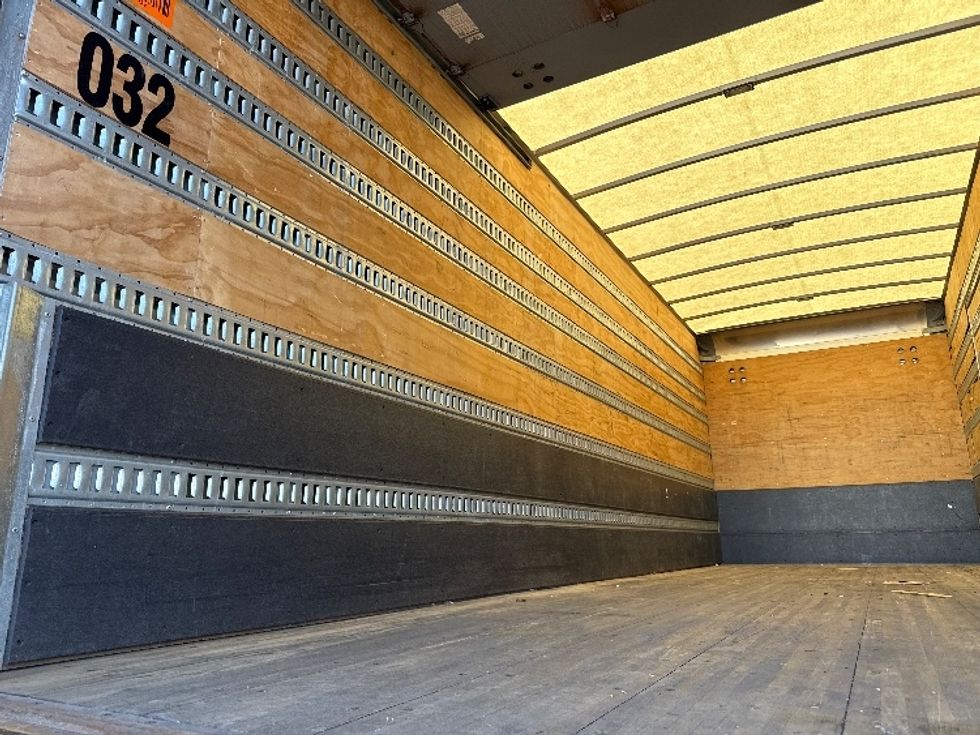 Medium Duty Box Truck-Light and Medium Duty Trucks-International-2020-MV607-Dayton-NJ-170,001\n\t\tmiles-$ 58,500 - Image 11