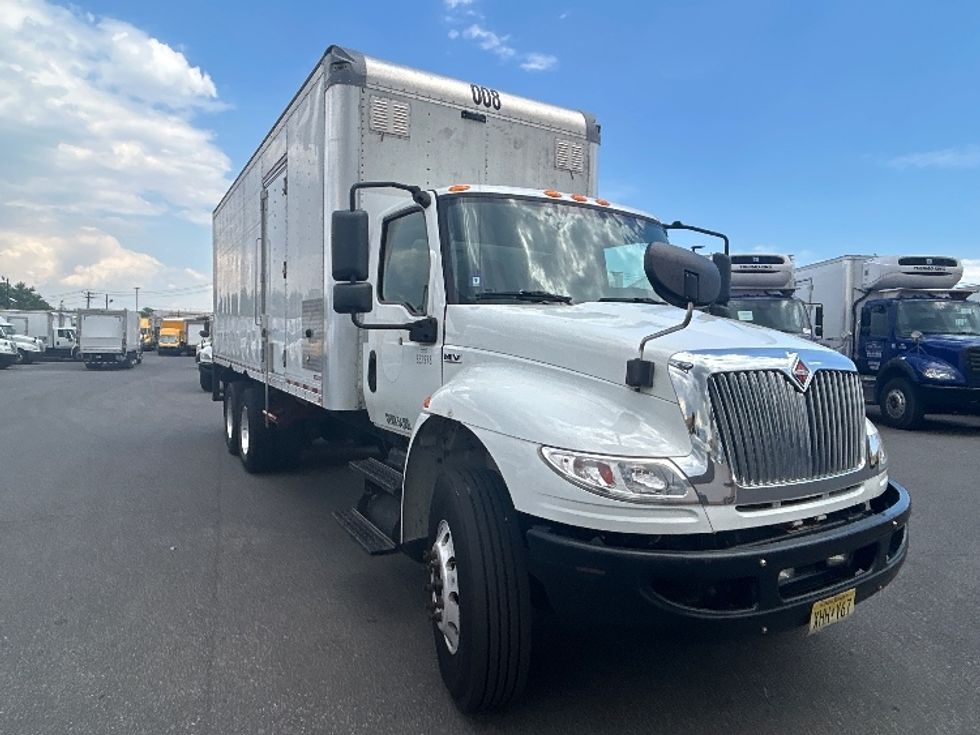 Medium Duty Box Truck-Light and Medium Duty Trucks-International-2020-MV607-Dayton-NJ-206,942\n\t\tmiles-$ 52,000 - Image 1