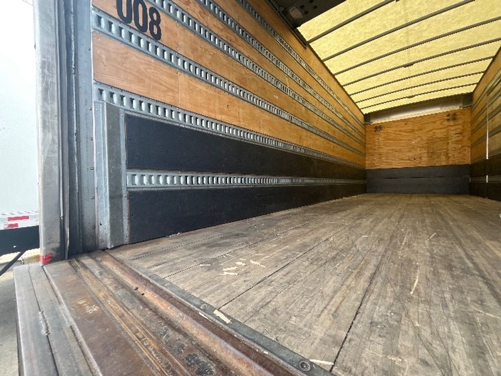 Medium Duty Box Truck-Light and Medium Duty Trucks-International-2020-MV607-Dayton-NJ-206,942\n\t\tmiles-$ 52,000 - Image 11