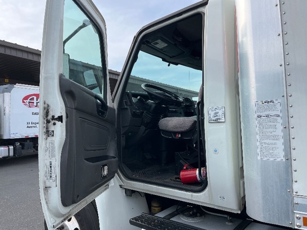 Medium Duty Box Truck-Light and Medium Duty Trucks-International-2020-MV607-Dayton-NJ-206,942\n\t\tmiles-$ 52,000 - Image 16