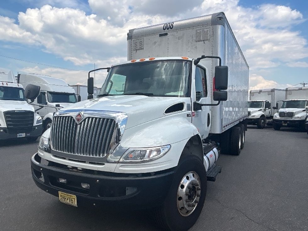 Medium Duty Box Truck-Light and Medium Duty Trucks-International-2020-MV607-Dayton-NJ-206,942\n\t\tmiles-$ 52,000 - Image 3