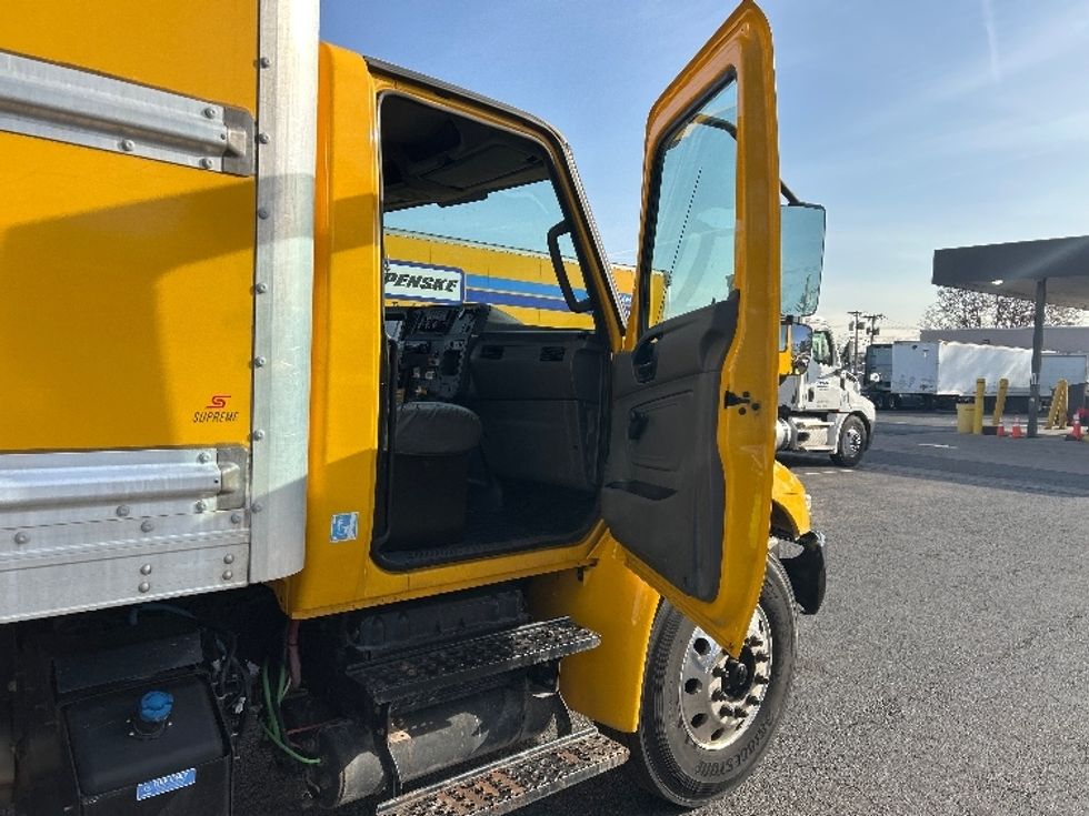 Medium Duty Box Truck-Light and Medium Duty Trucks-International-2020-MV607-Dayton-NJ-219,704\n\t\tmiles-$ 37,000 - Image 20