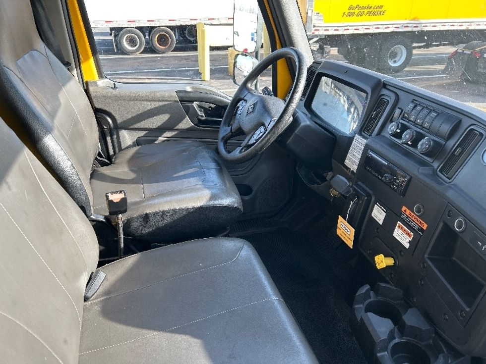 Medium Duty Box Truck-Light and Medium Duty Trucks-International-2020-MV607-Dayton-NJ-219,704\n\t\tmiles-$ 37,000 - Image 22