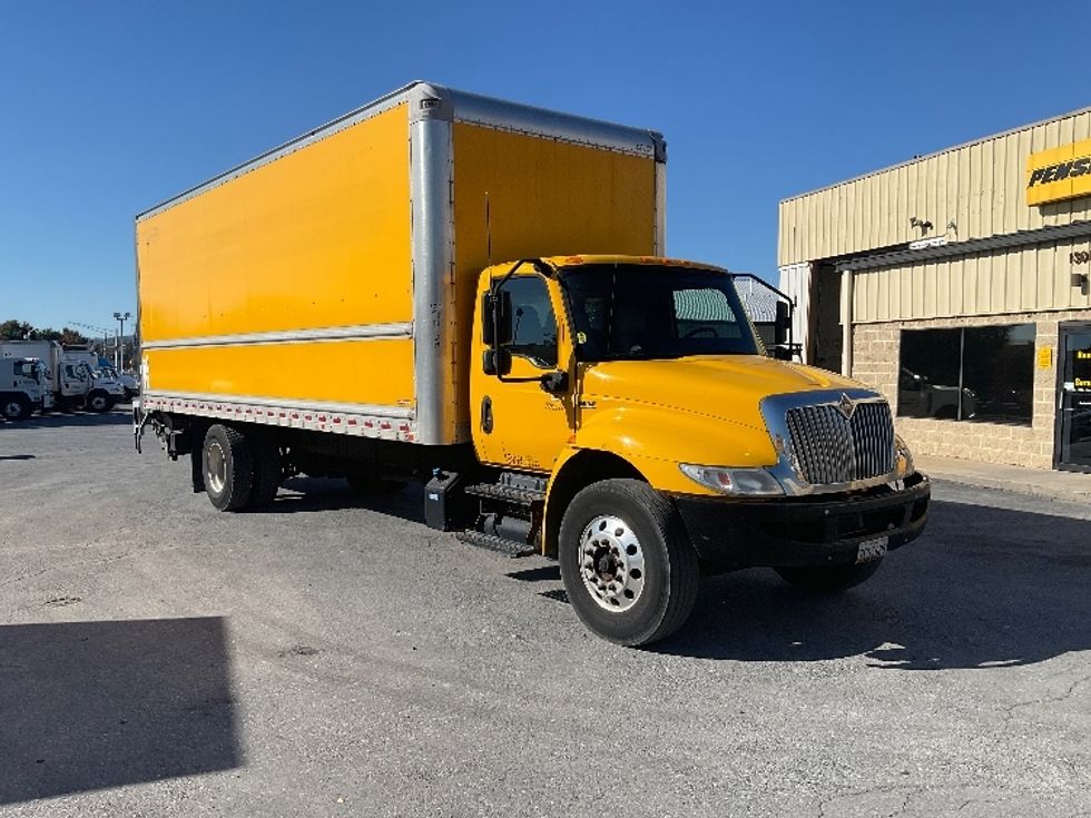 Medium Duty Box Truck-Light and Medium Duty Trucks-International-2020-MV607-Dayton-NJ-274,989\n\t\tmiles-$ 33,000 - Image 1