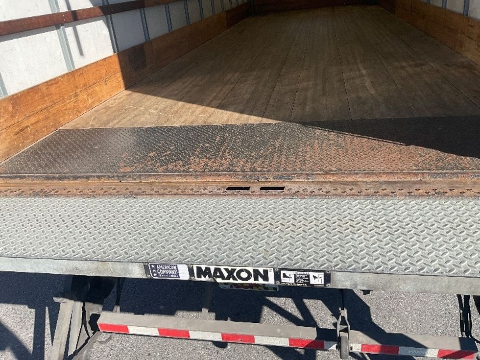 Medium Duty Box Truck-Light and Medium Duty Trucks-International-2020-MV607-Dayton-NJ-274,989\n\t\tmiles-$ 33,000 - Image 10