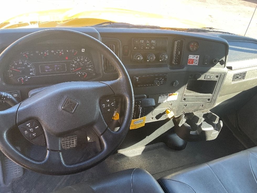 Medium Duty Box Truck-Light and Medium Duty Trucks-International-2020-MV607-Dayton-NJ-274,989\n\t\tmiles-$ 33,000 - Image 18