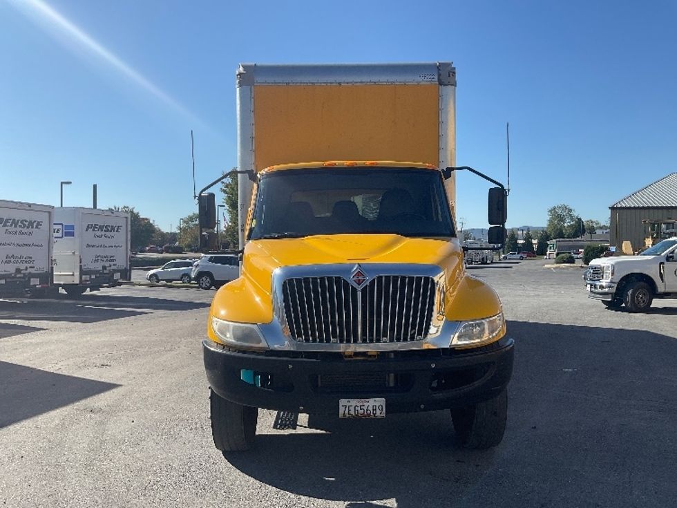 Medium Duty Box Truck-Light and Medium Duty Trucks-International-2020-MV607-Dayton-NJ-274,989\n\t\tmiles-$ 33,000 - Image 2