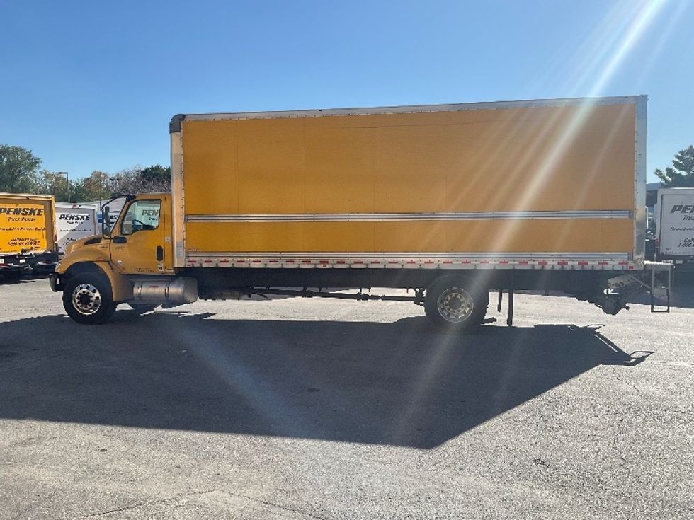 Medium Duty Box Truck-Light and Medium Duty Trucks-International-2020-MV607-Dayton-NJ-274,989\n\t\tmiles-$ 33,000 - Image 4