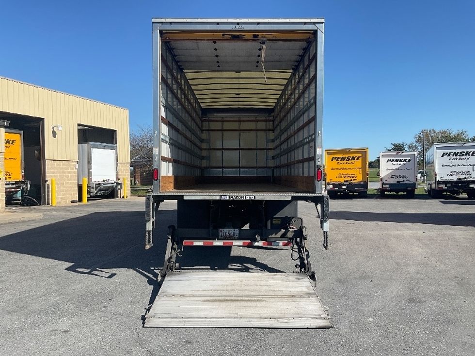 Medium Duty Box Truck-Light and Medium Duty Trucks-International-2020-MV607-Dayton-NJ-274,989\n\t\tmiles-$ 33,000 - Image 9