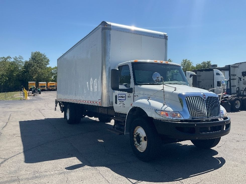 Medium Duty Box Truck-Light and Medium Duty Trucks-International-2020-MV607-Dayton-OH-182,463\n\t\tmiles-$ 42,000 - Image 1