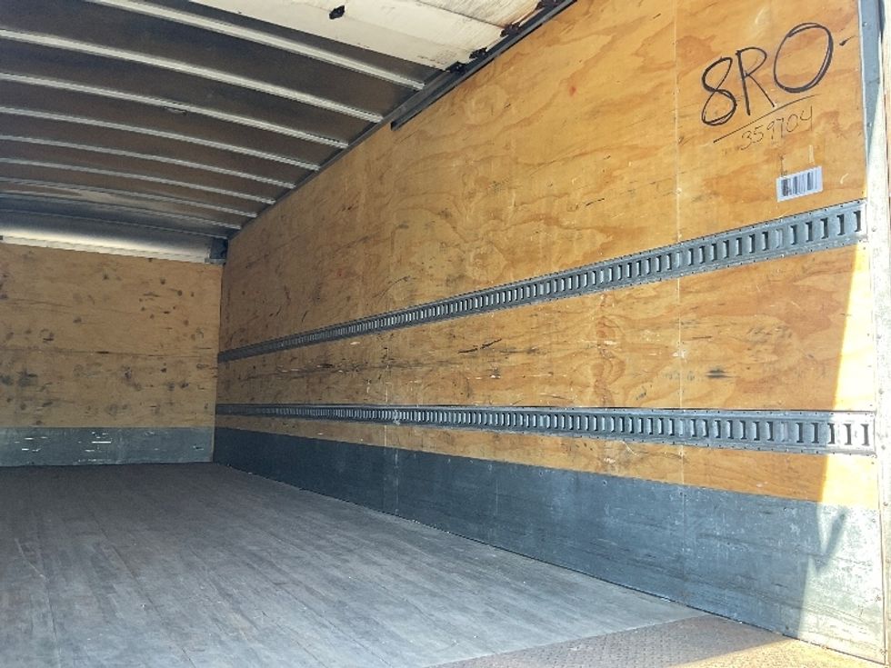 Medium Duty Box Truck-Light and Medium Duty Trucks-International-2020-MV607-Dayton-OH-182,463\n\t\tmiles-$ 42,000 - Image 12