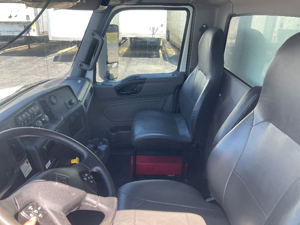 Medium Duty Box Truck-Light and Medium Duty Trucks-International-2020-MV607-Dayton-OH-182,463\n\t\tmiles-$ 42,000 - Image 19