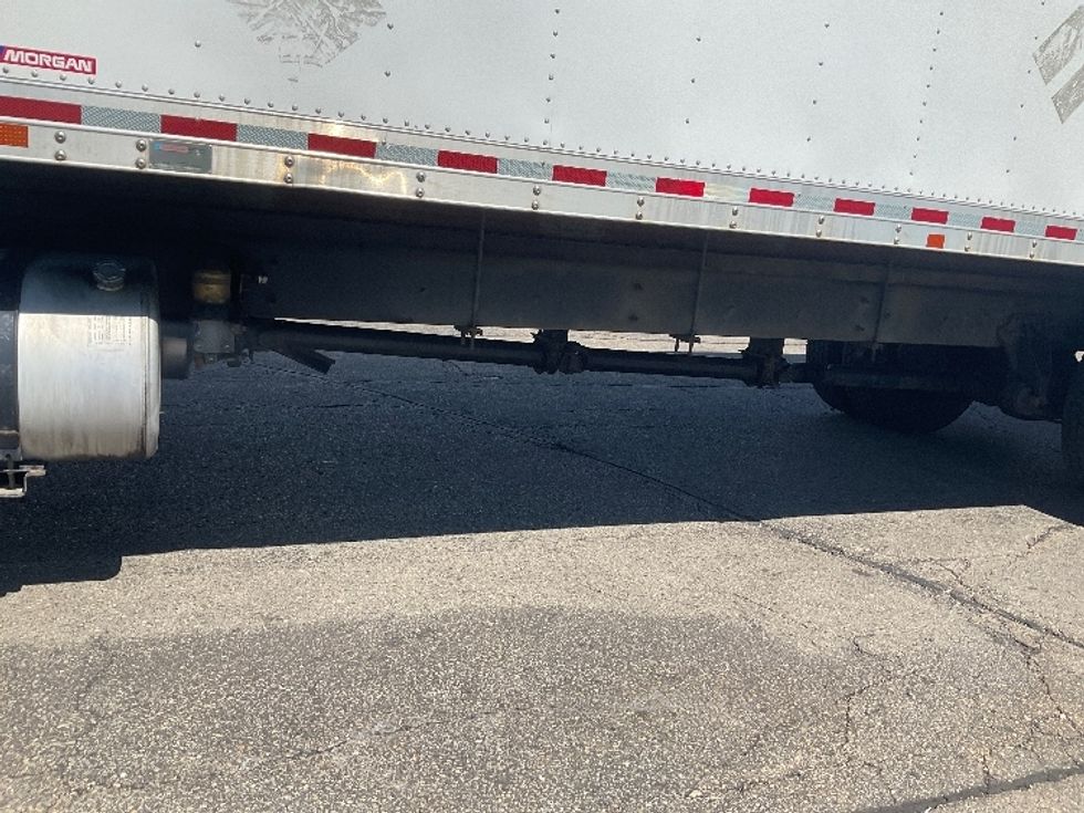 Medium Duty Box Truck-Light and Medium Duty Trucks-International-2020-MV607-Dayton-OH-182,463\n\t\tmiles-$ 42,000 - Image 5