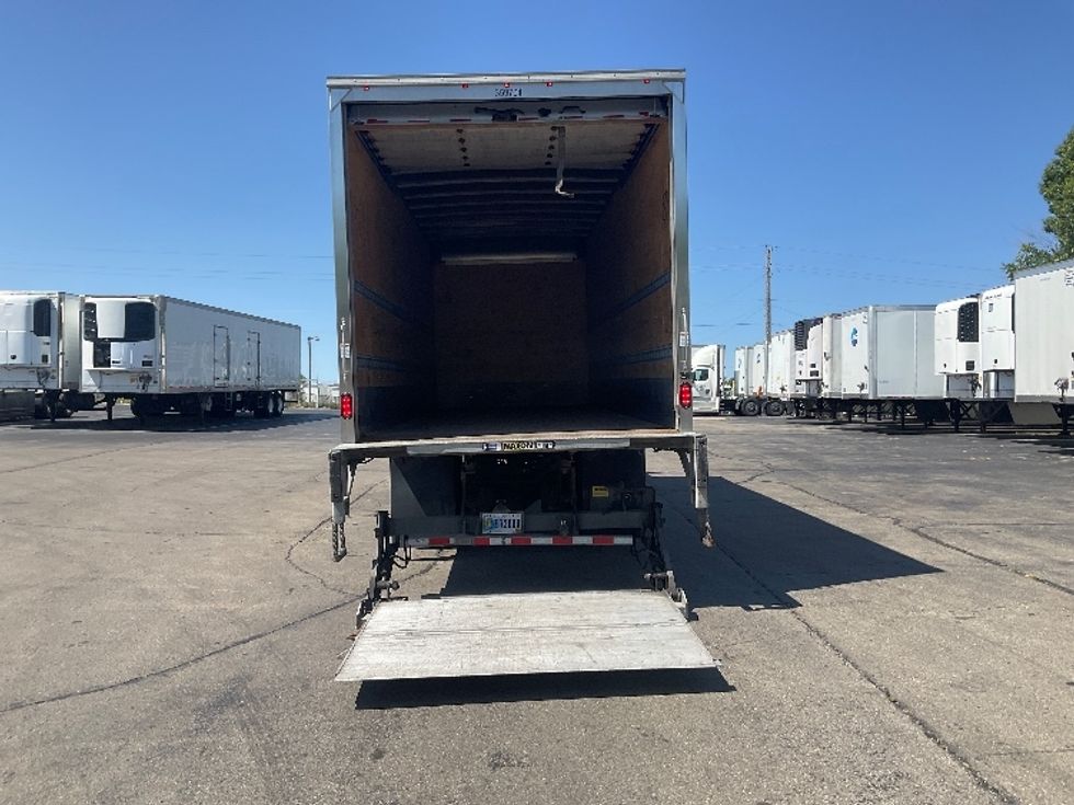 Medium Duty Box Truck-Light and Medium Duty Trucks-International-2020-MV607-Dayton-OH-182,463\n\t\tmiles-$ 42,000 - Image 9